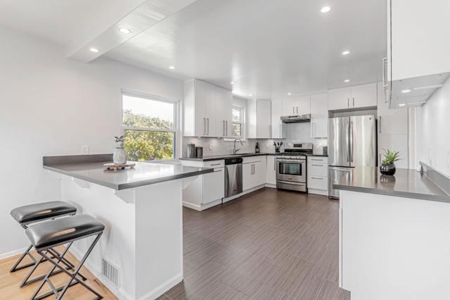 300 Alameda De Las Pulgas, Belmont CA: https://media.crmls.org/mediaz/07df83b5-9426-458f-9a43-dc576ccf7e1a.jpg