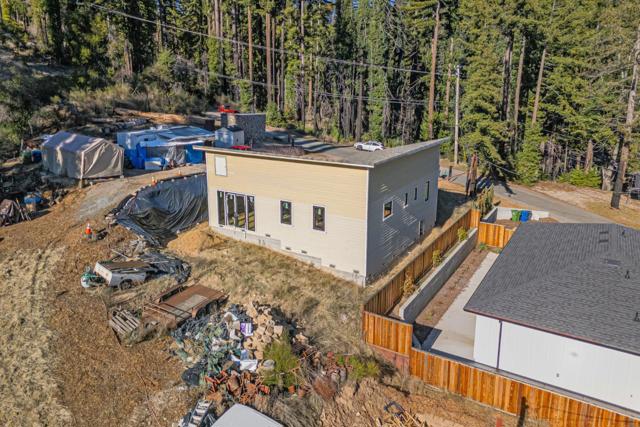 701 Pinecrest Drive, Boulder Creek CA: https://media.crmls.org/mediaz/07dfc91d-751a-4544-9e72-2cbd42676511.jpg