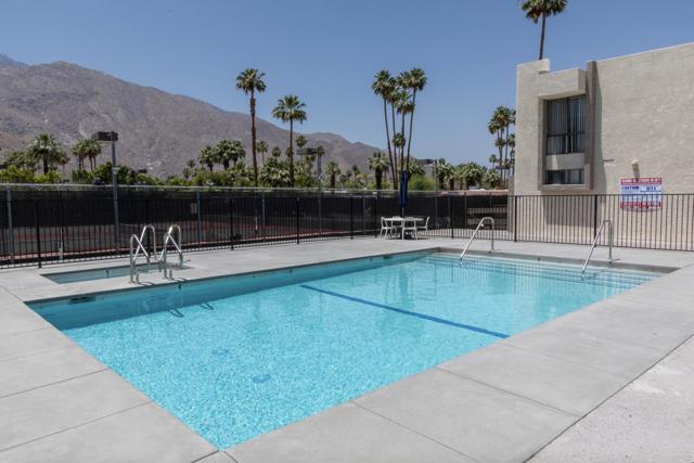 1400 E Palm Canyon Drive, Palm Springs CA: https://media.crmls.org/mediaz/07e02171-902b-4347-90bc-659e5b0f890d.jpg