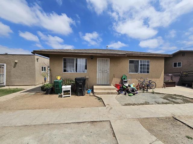 639 43 Morrison Street, San Diego CA: https://media.crmls.org/mediaz/07e09eb7-957d-4c0d-9d58-1abaee05803e.jpg
