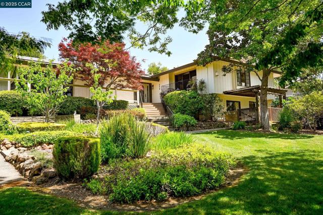 554 Golf Club Road, Pleasant Hill, California 94523, 4 Bedrooms Bedrooms, ,3 BathroomsBathrooms,Single Family Residence,For Sale,Golf Club Road,41095674