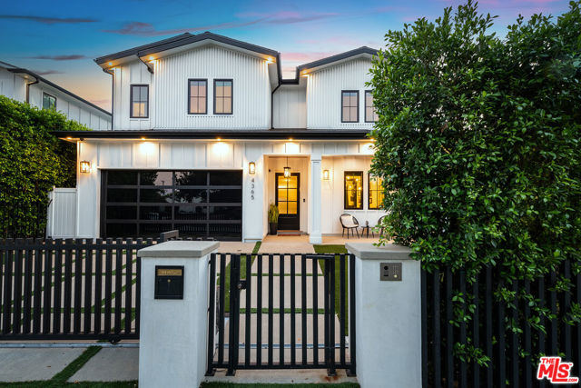 4365 Kraft Avenue, Studio City CA: https://media.crmls.org/mediaz/07e168d3-f878-4db2-b297-137e5731bcd4.jpg