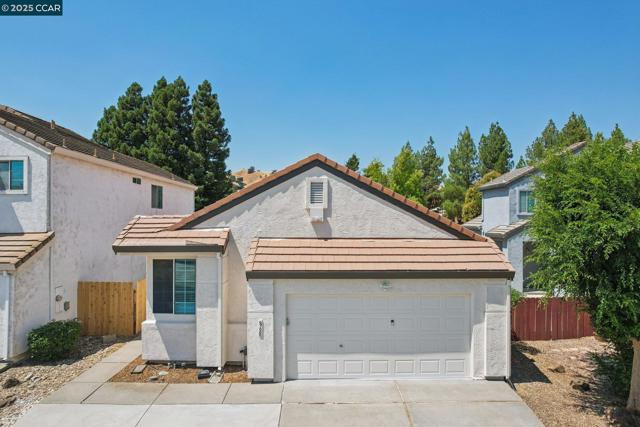 868 Clifton Way, Vacaville CA: https://media.crmls.org/mediaz/07e17a15-ef70-468c-8387-ddef36af6953.jpg