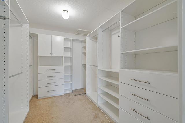 9694 Ashby way, San Ramon CA: https://media.crmls.org/mediaz/07e1c0db-5af0-45a2-b8d2-d391a0f7be65.jpg