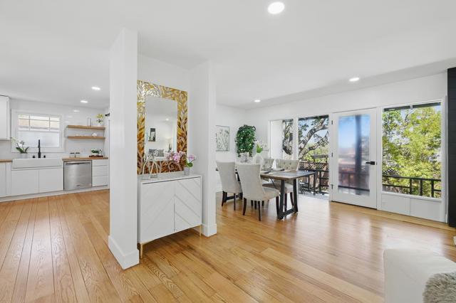 500 La Casa Avenue, San Mateo CA: https://media.crmls.org/mediaz/07e1ea4a-5379-46e9-b8da-00688f2c924a.jpg
