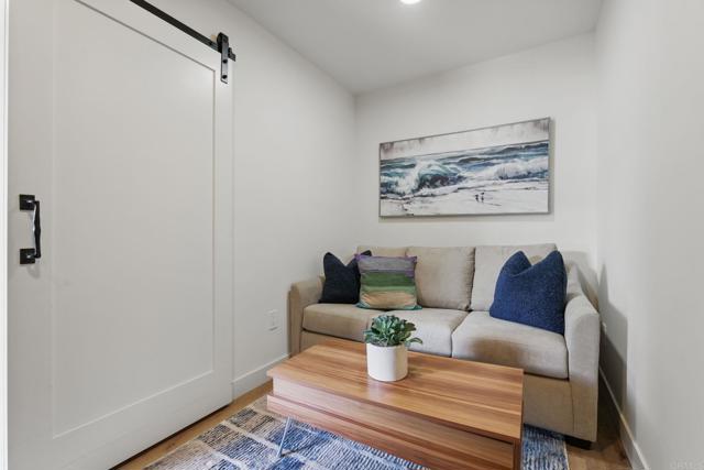 1562 Camino Del Mar, Del Mar CA: https://media.crmls.org/mediaz/07e22574-b676-4228-a84b-a257774bfb6f.jpg