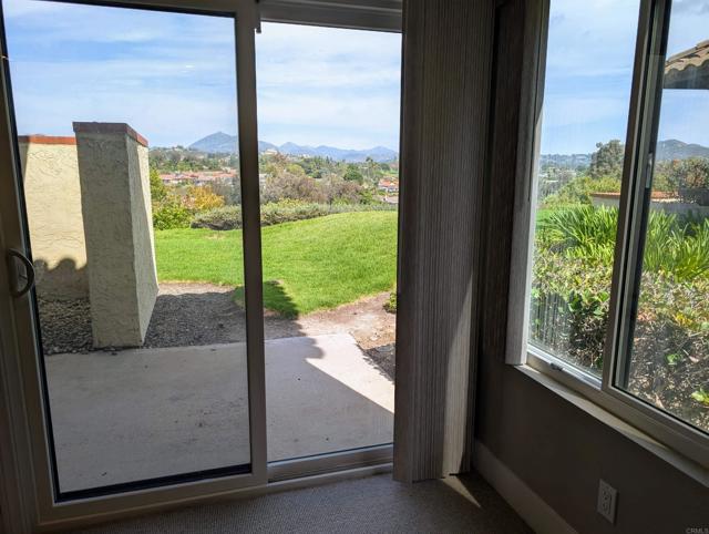 Detail Gallery Image 24 of 45 For 17453 Carnton Way, San Diego,  CA 92128 - 3 Beds | 3 Baths