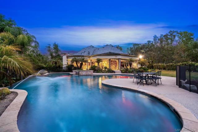 14380 Ciera Court, Poway CA: https://media.crmls.org/mediaz/07e4a80a-492a-4d60-8ef0-27ecf103d9a6.jpg
