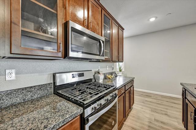 2466 Buzz Aldrin Way, Sacramento CA: https://media.crmls.org/mediaz/07e60d44-33a7-4929-939f-842ed1509eef.jpg