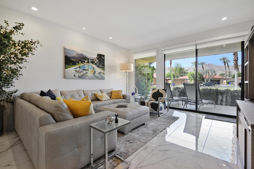 88 La Ronda Drive