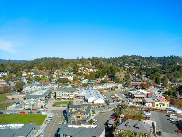 454 Granite Way, Aptos CA: https://media.crmls.org/mediaz/07e665c8-90da-4880-8a23-58a2730b98b3.jpg
