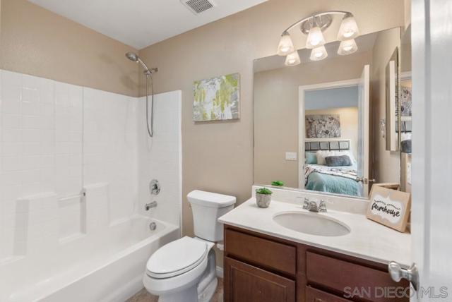 1616 Pegasus Way, San Marcos CA: https://media.crmls.org/mediaz/07e68bb4-b862-4b77-9e5c-a71dd91c73b7.jpg