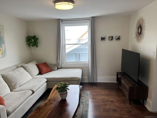 1525 Monroe Avenue, San Diego CA: https://media.crmls.org/mediaz/07e6b002-455e-4cfe-acfd-5b8c9db4a7cc.jpg