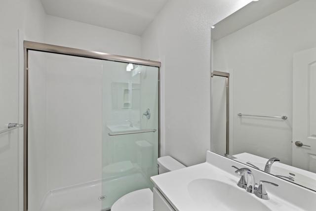 2130 Gladiola Drive, Hollister CA: https://media.crmls.org/mediaz/07e74aba-dc2c-4eb9-801c-a4e2ecb36735.jpg