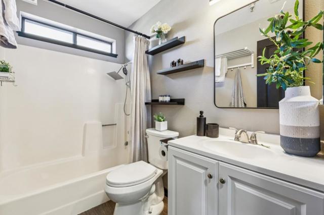 711 S Bayshore Boulevard, San Mateo CA: https://media.crmls.org/mediaz/07e83a30-5b16-43d5-9c69-e718ca38e5d8.jpg