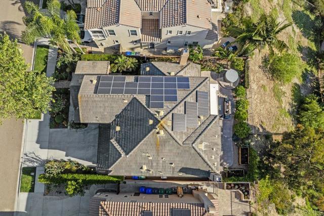 2386 Lapis Road, Carlsbad CA: https://media.crmls.org/mediaz/07e91a0b-3830-4edd-b3ca-b6e487f19a52.jpg