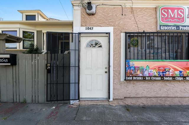 1049 55th Street, Emeryville CA: https://media.crmls.org/mediaz/07ea1b1f-6532-470c-b2cf-e90893f82133.jpg