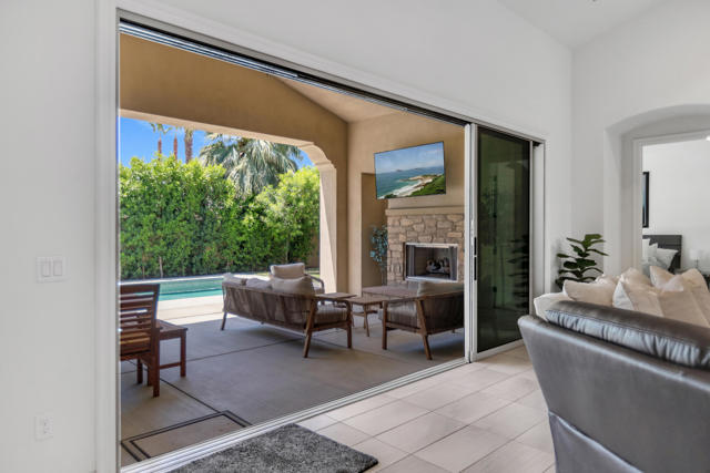 81805 Four Seasons Place, La Quinta CA: https://media.crmls.org/mediaz/07ea3d23-6eac-4d91-a799-e48b4a696d47.jpg