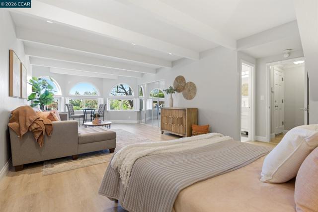 Image 30 of 50 For 725 Castle Rock Rd