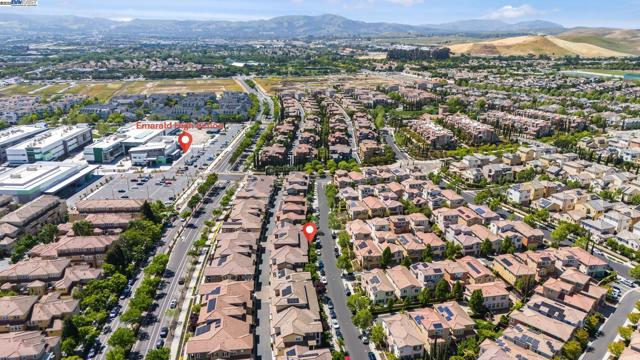 3340 Giovanni Way, Dublin CA: https://media.crmls.org/mediaz/07eb4a74-0ae6-4ff3-b95f-f1b5207c6b03.jpg