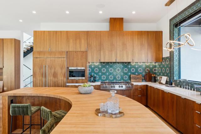 855 Darrell Road, Hillsborough CA: https://media.crmls.org/mediaz/07eb809d-5308-4864-8489-3571a1549f5b.jpg