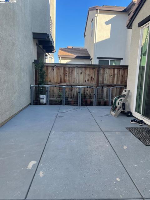1616 Westwind Way, Lathrop CA: https://media.crmls.org/mediaz/07eb86c5-1cc8-49e3-91b0-e998f8e44731.jpg