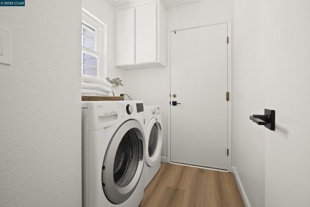 39 Crane Ct, Alameda CA: https://media.crmls.org/mediaz/07ec55f8-8757-42df-8fc5-e940aae13b55.jpg