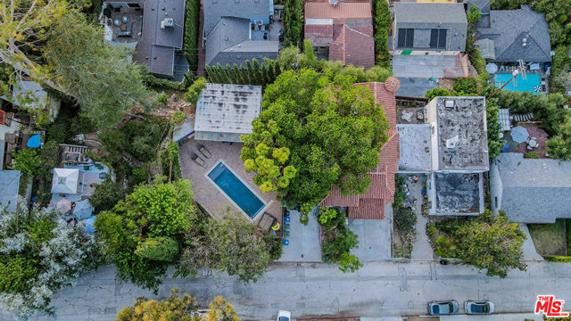 3131 & 3135 Oakcrest Drive, Los Angeles CA: https://media.crmls.org/mediaz/07ecf63c-795d-4792-9313-c38fc2c195d0.jpg