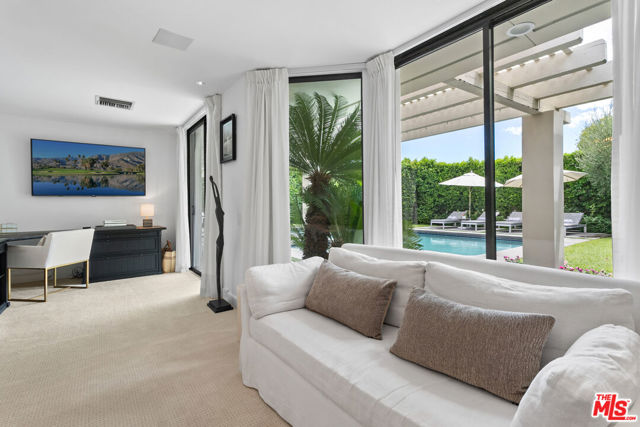 6 Exeter Court, Rancho Mirage CA: https://media.crmls.org/mediaz/07ee645c-762f-4230-affb-b629ad77d24c.jpg