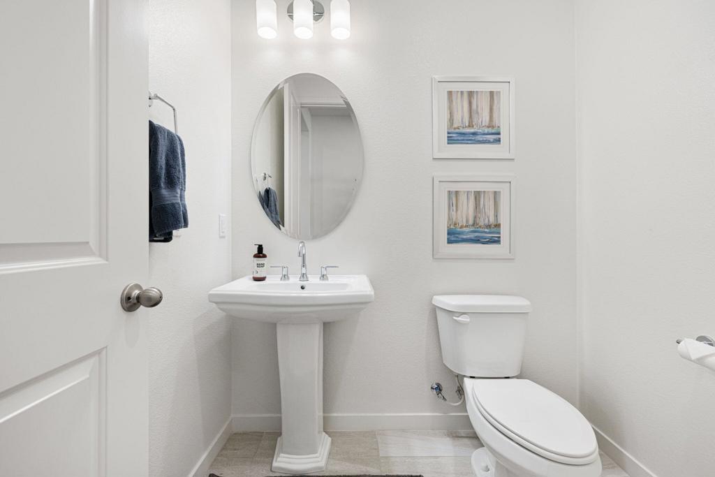 https://media.crmls.org/mediaz/07efbc08-dc9d-4bfb-8825-ca0595d90314.jpg?preset=X-Large