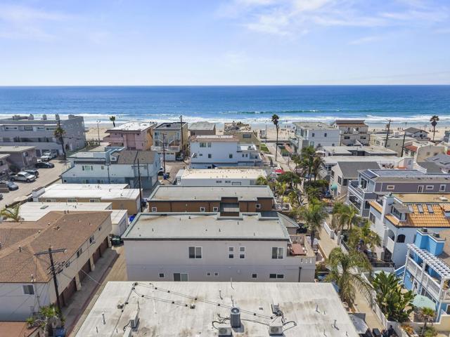 735 Jersey Court, San Diego CA: https://media.crmls.org/mediaz/07efeab4-994c-448f-9d25-a56a4ddaf7cd.jpg