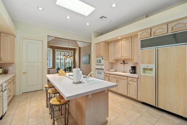 Image 14 of 51 For 28 El Roble  