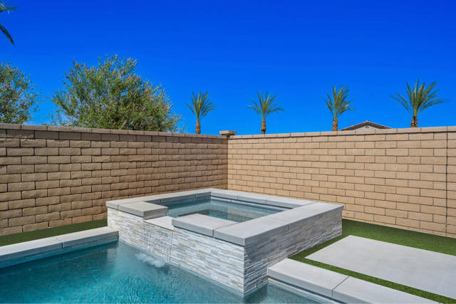 58229 Coral View Way, La Quinta CA: https://media.crmls.org/mediaz/07f16f11-1c96-4886-9930-08aeb2e9ccda.jpg