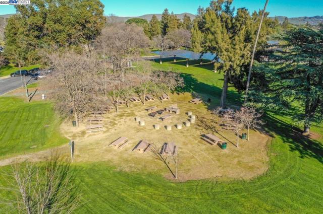 1416 Julia Ln, Concord CA: https://media.crmls.org/mediaz/07f1da77-b364-4c0e-9c0d-de16219073cb.jpg