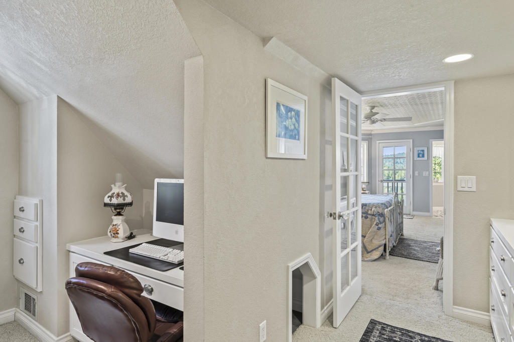 MLS #219132304DA image #10