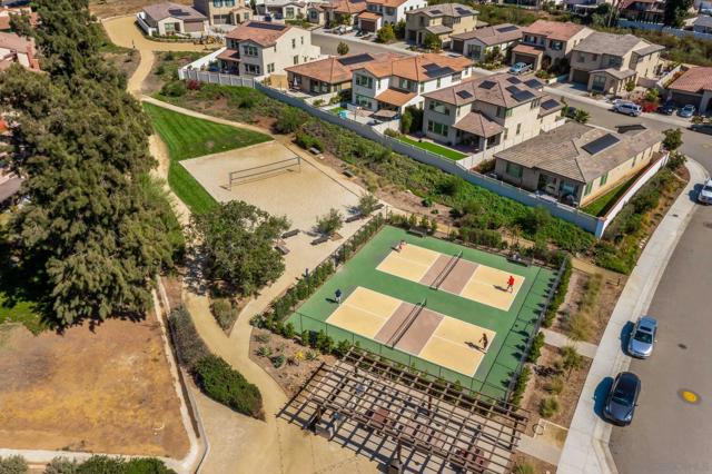2092 Golden Circle Dr, Escondido CA: https://media.crmls.org/mediaz/07f26b1c-c75f-49ce-8c6b-f9b29f2dcee4.jpg