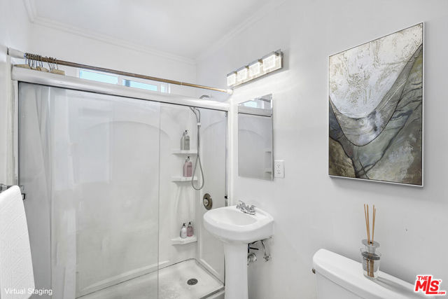 1623 Lomita Boulevard, Harbor City CA: https://media.crmls.org/mediaz/07f28900-2edd-4605-9f14-6d0a1aa6104a.jpg
