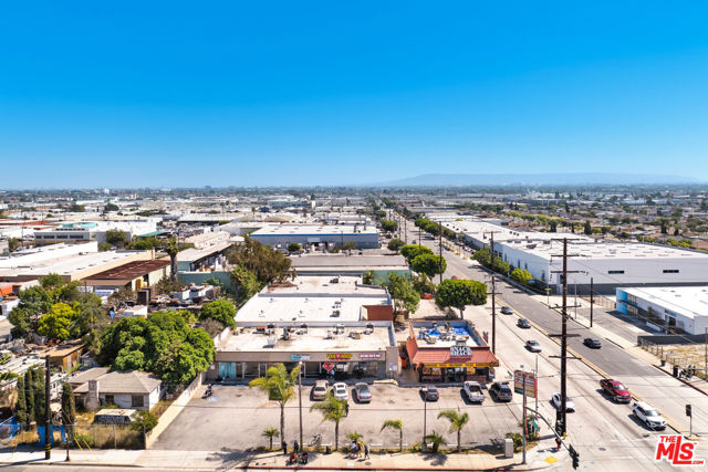 1756 W El Segundo Boulevard, Gardena CA: https://media.crmls.org/mediaz/07f2fdb5-4e81-4d63-bed5-e09fcdb72857.jpg