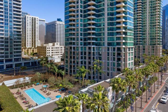 1205 Pacific Hwy, San Diego CA: https://media.crmls.org/mediaz/07f35176-f143-424e-962f-59ea1a11304b.jpg