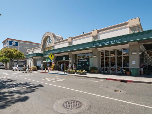 685 High Street, Palo Alto CA: https://media.crmls.org/mediaz/07f3609f-d6cb-4b21-9a79-5186c0d41365.jpg