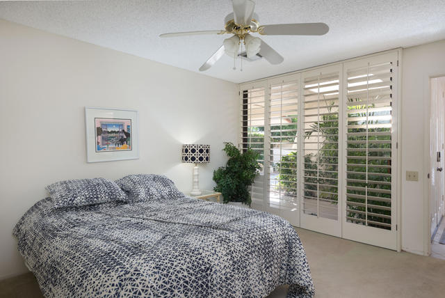 9 Wake Forest Court, Rancho Mirage CA: https://media.crmls.org/mediaz/07f39f4c-4361-4caf-b01a-78e2083543c5.jpg