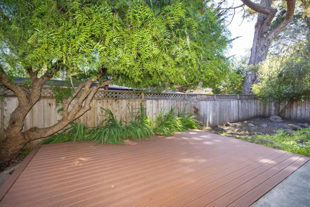 551 4th Street, Montara CA: https://media.crmls.org/mediaz/07f45ab6-a90a-4b34-88cc-8d8260fa3bb3.jpg