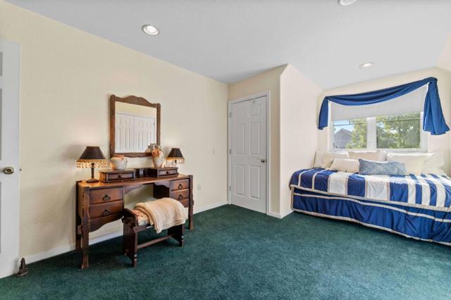 16973 Roberts Road, Los Gatos CA: https://media.crmls.org/mediaz/07f4e7c1-37f0-401b-a03d-0c6c6b1e9791.jpg