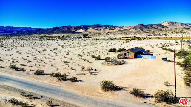 3838 Indian Cove Road,  CA: https://media.crmls.org/mediaz/07f6cf91-d0ed-4410-b6e3-46bb64a5574b.jpg