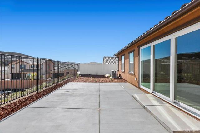 Image 28 of 40 For 1366 Topanga Drive