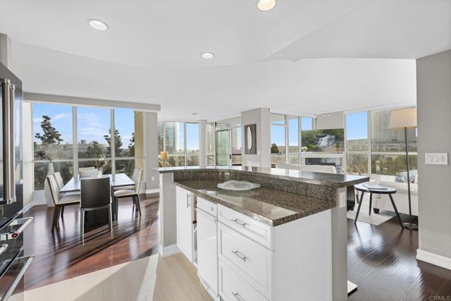 Detail Gallery Image 10 of 65 For 510 1st Avenue #504,  San Diego,  CA 92101 - 2 Beds | 2 Baths