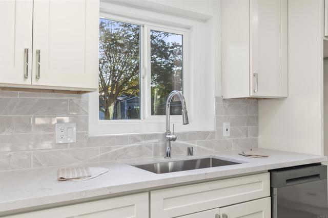 Detail Gallery Image 26 of 55 For 13751 Powers Rd, Poway,  CA 92064 - 5 Beds | 3 Baths