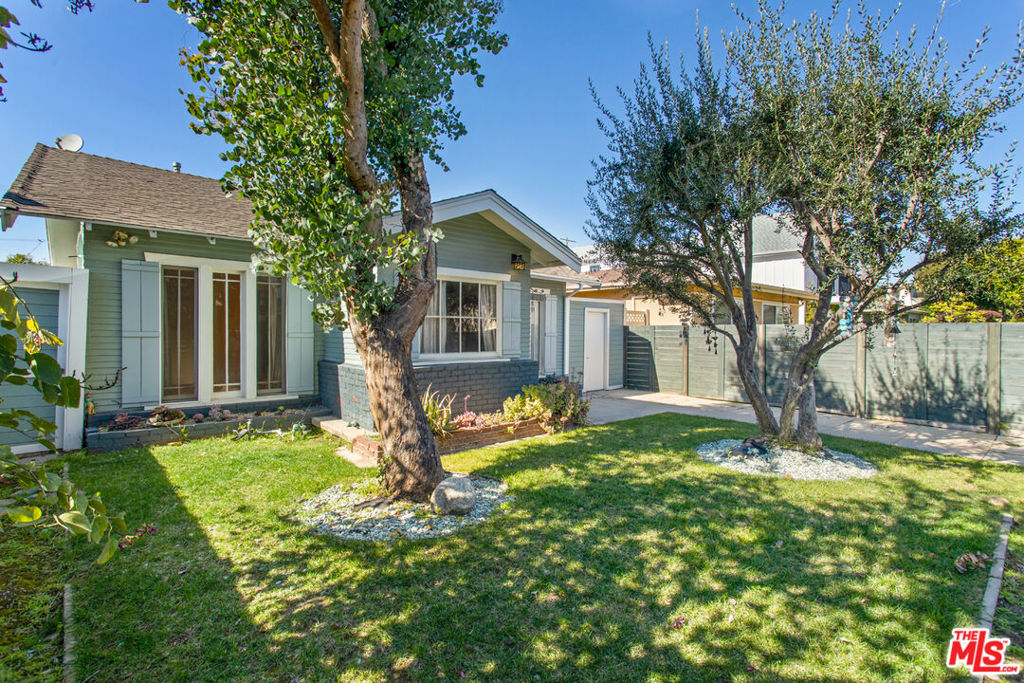 1141 Palms Boulevard, Venice, CA 90291