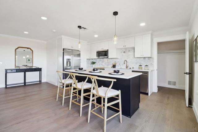 4367 Summit Dr, La Mesa CA: https://media.crmls.org/mediaz/07f947c0-a615-4375-926f-89bbee53f1f8.jpg