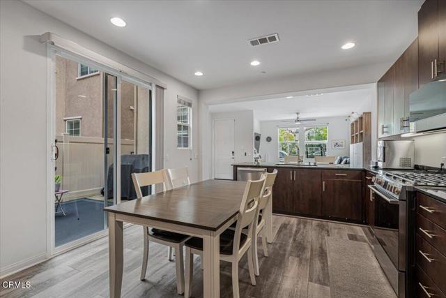 Detail Gallery Image 11 of 44 For 3027 N Oxnard Bld, Oxnard,  CA 93036 - 3 Beds | 2/1 Baths
